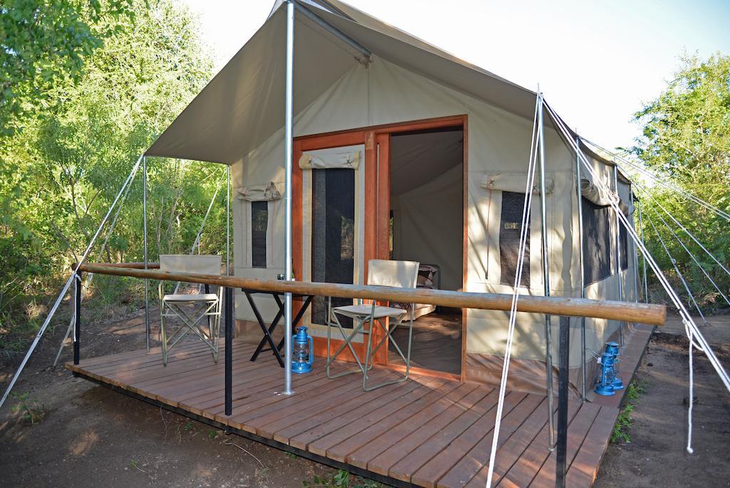 The Wild Olive Tree Camp Hotel Welverdiend  Bilik gambar